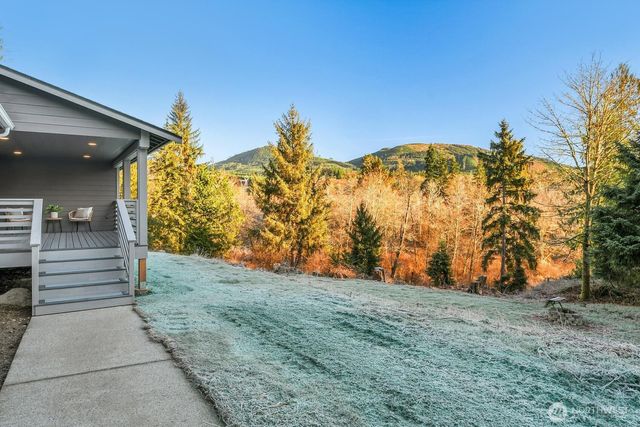 7421 284th Street NE, Arlington, WA 98223