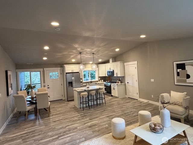 7421 284th Street NE, Arlington, WA 98223