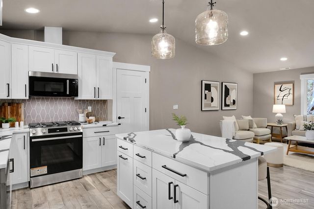 7421 284th Street NE, Arlington, WA 98223