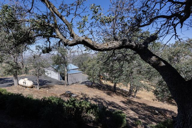 41101 Lilley Mountain Drive, Coarsegold, CA 93614