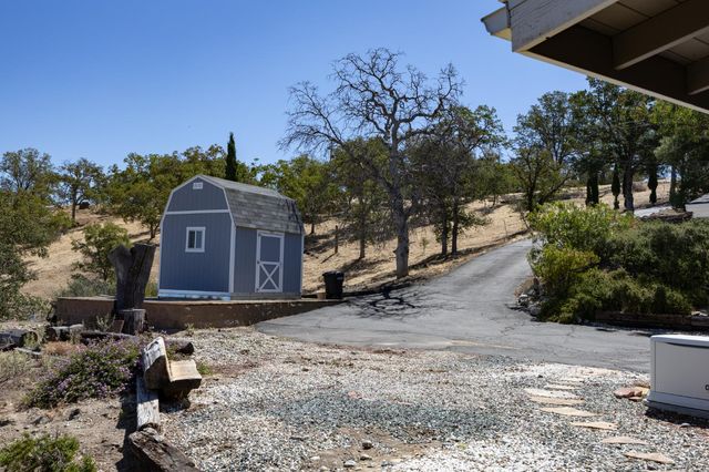 41101 Lilley Mountain Drive, Coarsegold, CA 93614