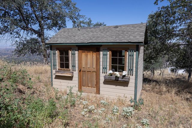 41101 Lilley Mountain Drive, Coarsegold, CA 93614