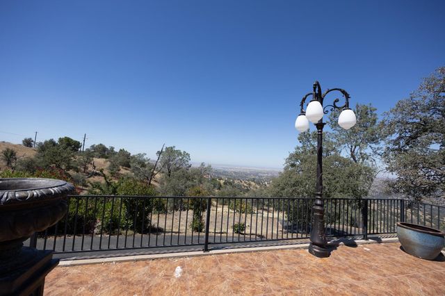 41101 Lilley Mountain Drive, Coarsegold, CA 93614