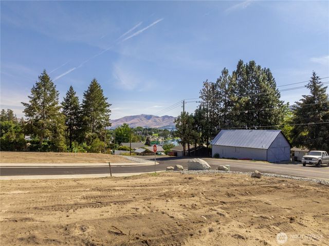 15 Indigo Lane, Manson, WA 98831