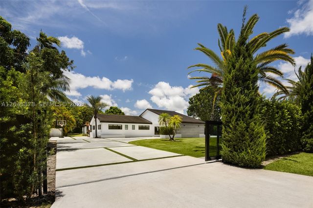 8960 SW 118th St, Miami, FL 33176