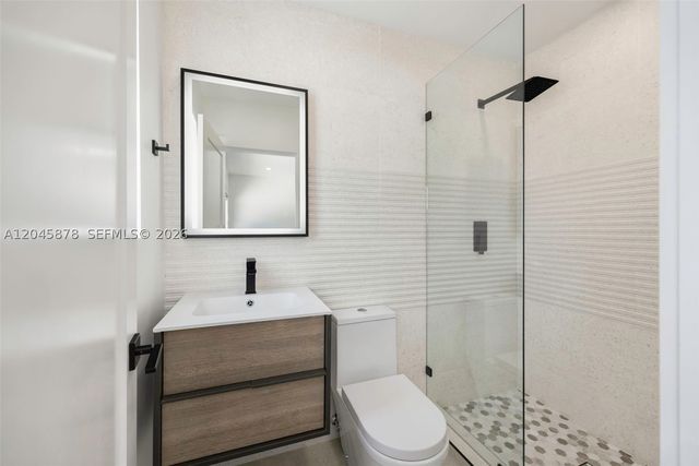 8960 SW 118th St, Miami, FL 33176