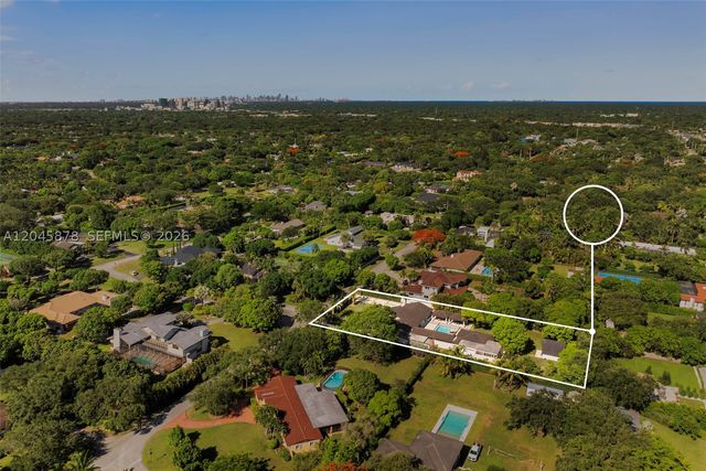 8960 SW 118th St, Miami, FL 33176