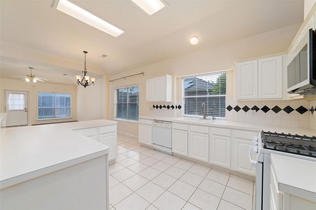 10011 Redoak Pass Lane, Houston, TX 77064