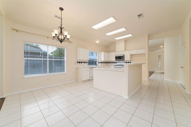 10011 Redoak Pass Lane, Houston, TX 77064