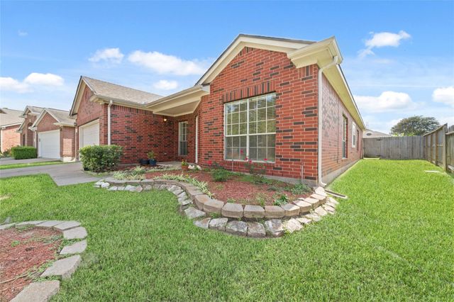 10011 Redoak Pass Lane, Houston, TX 77064