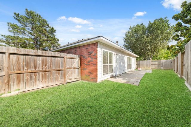 10011 Redoak Pass Lane, Houston, TX 77064