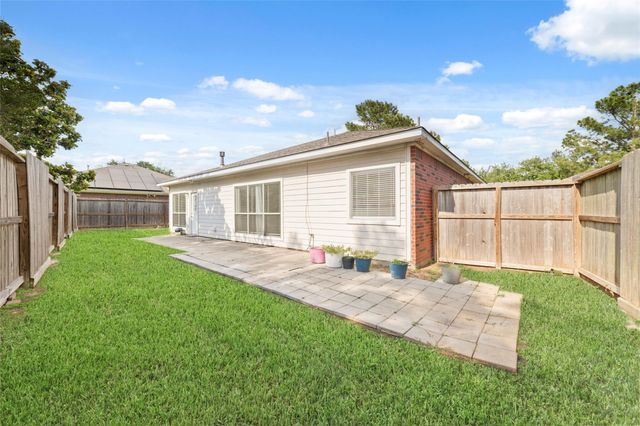10011 Redoak Pass Lane, Houston, TX 77064