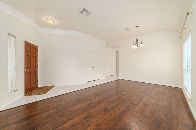 10011 Redoak Pass Lane, Houston, TX 77064