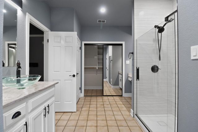 128 Mockingbird LN, Georgetown, TX 78633