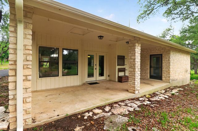 128 Mockingbird LN, Georgetown, TX 78633