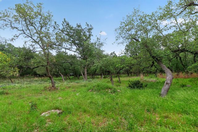 128 Mockingbird LN, Georgetown, TX 78633