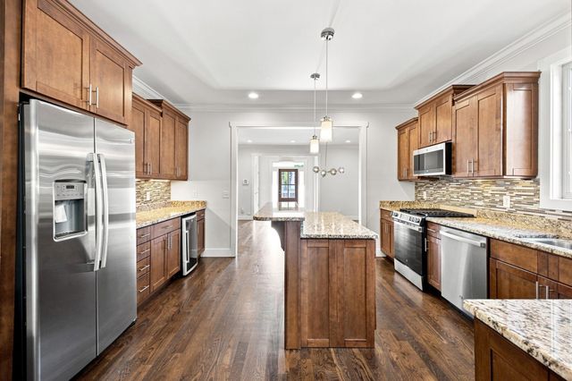 2822 W Kirkwood Ave, Nashville, TN 37204