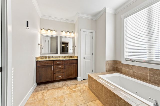 2822 W Kirkwood Ave, Nashville, TN 37204