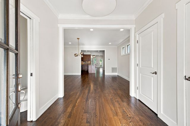 2822 W Kirkwood Ave, Nashville, TN 37204