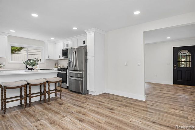 30190 Northgate Drive, Southfield, MI 48076