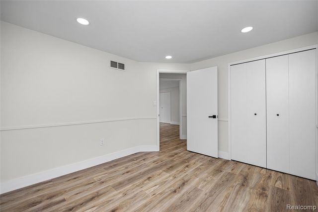 30190 Northgate Drive, Southfield, MI 48076