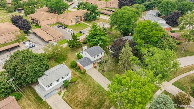30190 Northgate Drive, Southfield, MI 48076