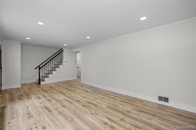 30190 Northgate Drive, Southfield, MI 48076