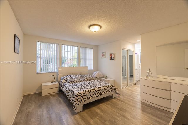 365 Somerset Way, Weston, FL 33326