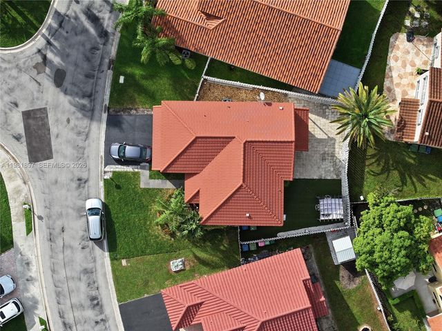 365 Somerset Way, Weston, FL 33326