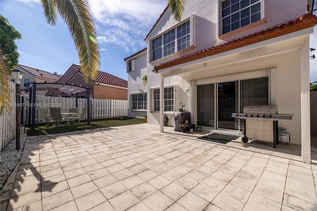 365 Somerset Way, Weston, FL 33326