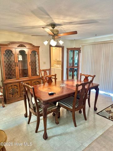 201 Pecan Drive, Elizabethtown, NC 28337