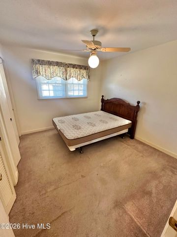 201 Pecan Drive, Elizabethtown, NC 28337