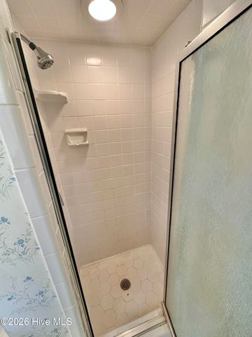 201 Pecan Drive, Elizabethtown, NC 28337