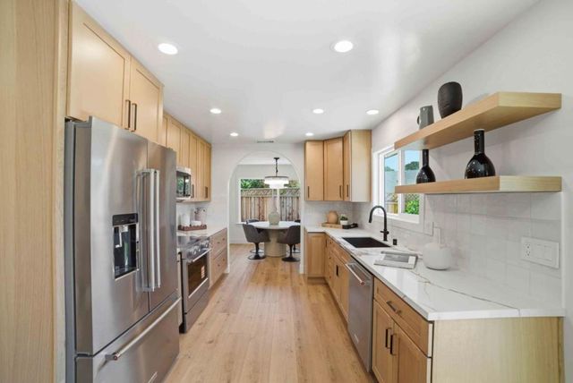 4 Dionne Court, Belmont, CA 94002