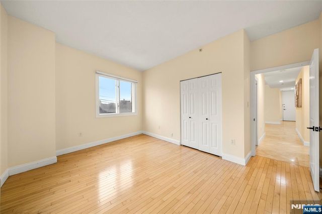 399 11th 206, Palisades Park, NJ 07650