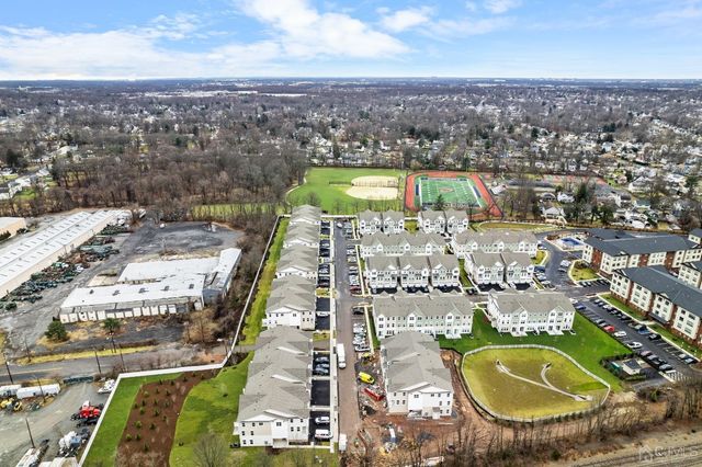 86 Depot Way, Dunellen, NJ 08812