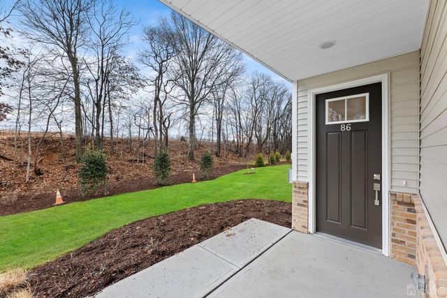 86 Depot Way, Dunellen, NJ 08812