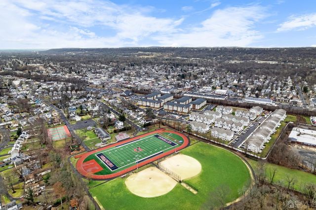 86 Depot Way, Dunellen, NJ 08812