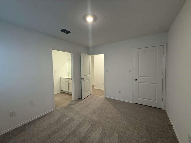 569 Sormonne LOOP, Kyle, TX 78640