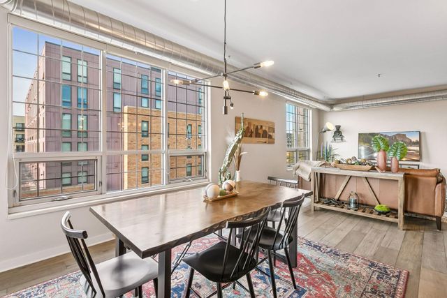 521 2nd Street SE 404, Minneapolis, MN 55414