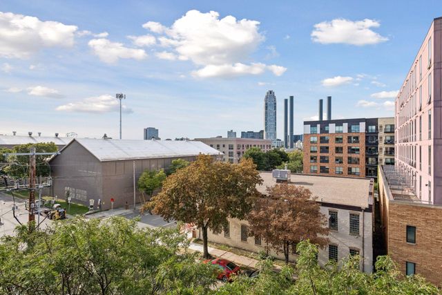521 2nd Street SE 404, Minneapolis, MN 55414