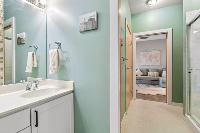 521 2nd Street SE 404, Minneapolis, MN 55414