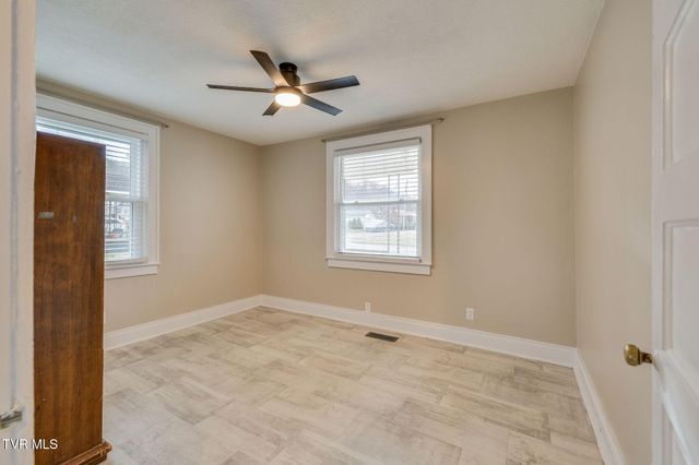 212 Ferguson Avenue, Elizabethton, TN 37643