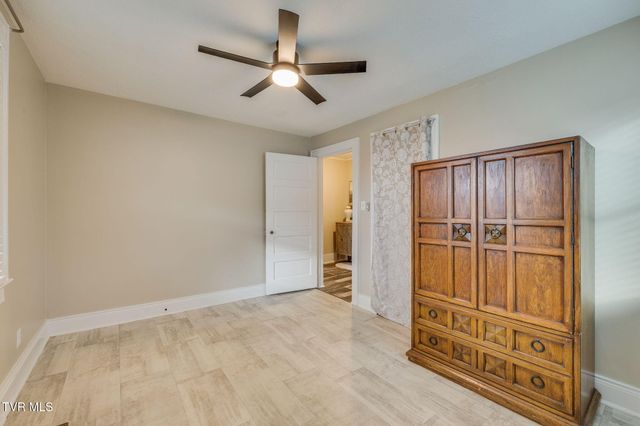 212 Ferguson Avenue, Elizabethton, TN 37643