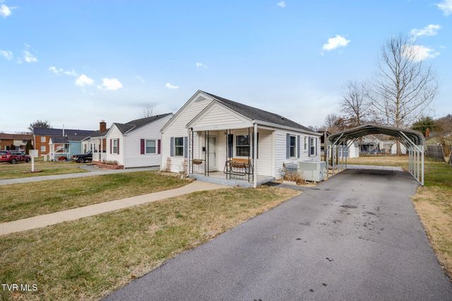 212 Ferguson Avenue, Elizabethton, TN 37643