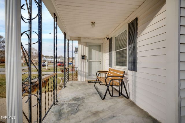 212 Ferguson Avenue, Elizabethton, TN 37643