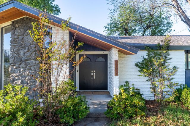 9797 Broken Bow Road, Dallas, TX 75238