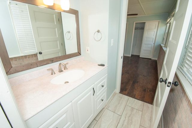 118 Lowry Lane, Wilmore, KY 40390