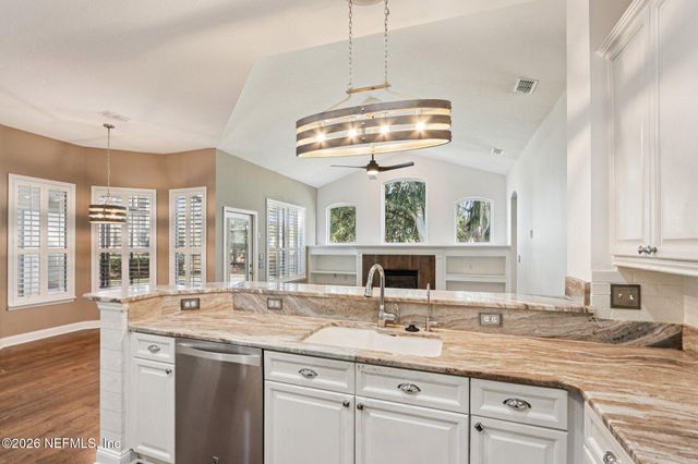 486 MONTEREY Parkway, Orange Park, FL 32073