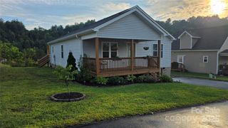 48 Patriot Place 37, Mars Hill, NC 28754